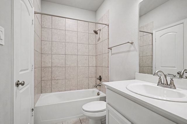 1425 Waverley Drive, Greenville, TX 75402