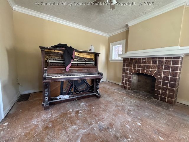 2320 Washington Street E, Charleston, WV 25311
