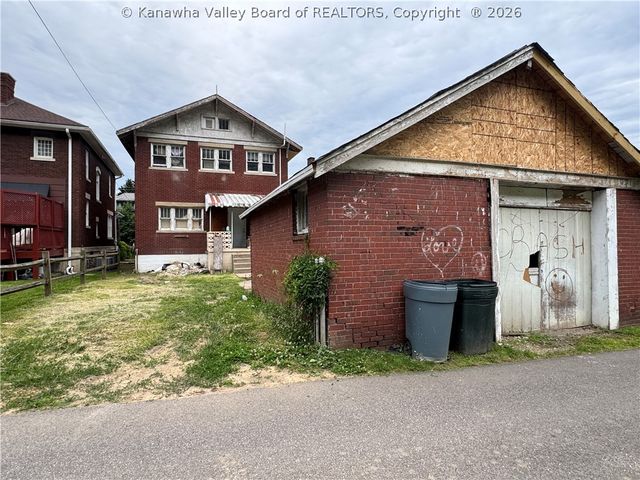 2320 Washington Street E, Charleston, WV 25311