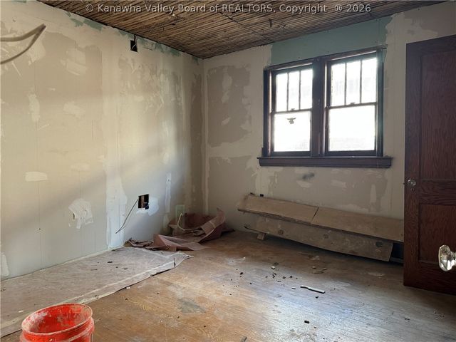 2320 Washington Street E, Charleston, WV 25311