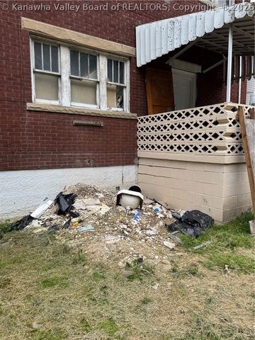 2320 Washington Street E, Charleston, WV 25311