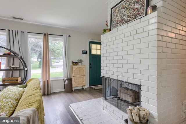 1500 WOGAN RD, York, PA 17404