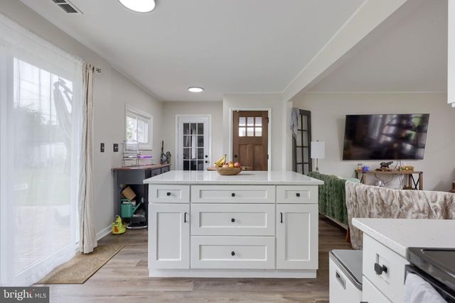 1500 WOGAN RD, York, PA 17404