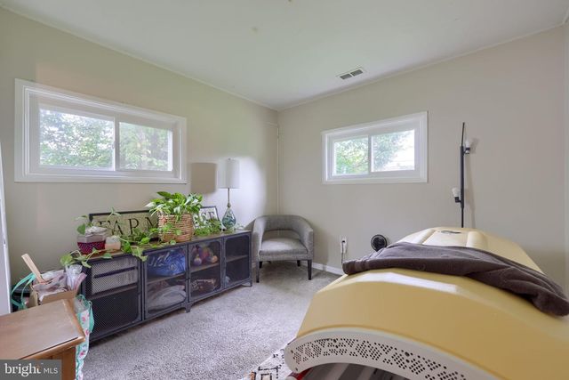1500 WOGAN RD, York, PA 17404
