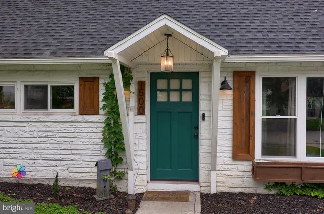 1500 WOGAN RD, York, PA 17404