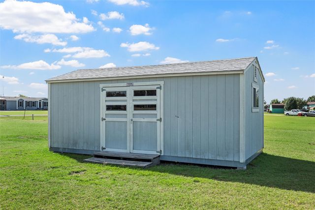100 Marble Falls Court, West, TX 76691
