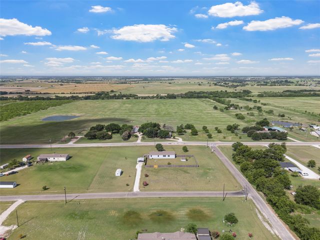 100 Marble Falls Court, West, TX 76691