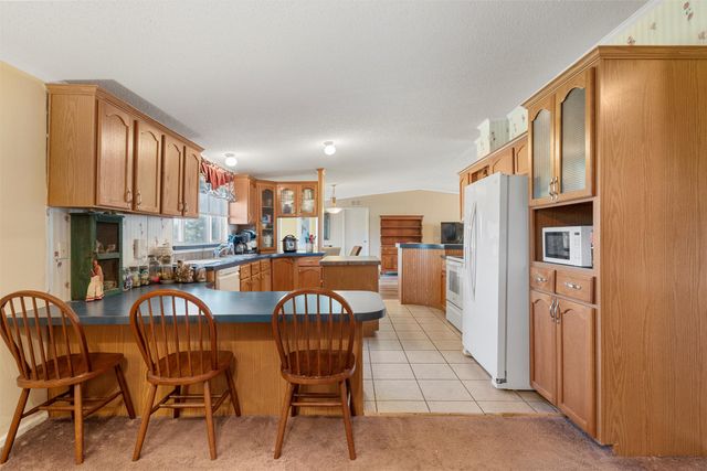 100 Marble Falls Court, West, TX 76691