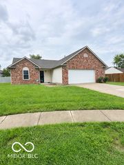 446 Grant Court, Avon, IN 46123
