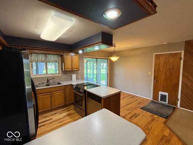 7301 N Walnut Street, Muncie, IN 47303
