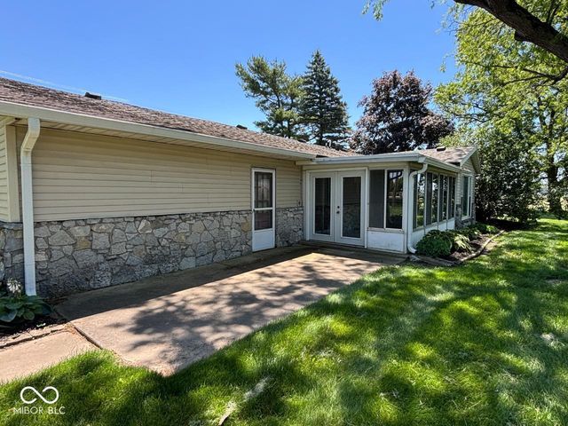 7301 N Walnut Street, Muncie, IN 47303