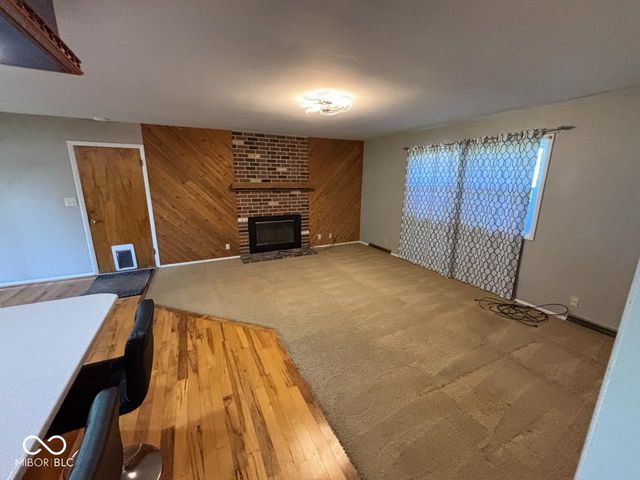 7301 N Walnut Street, Muncie, IN 47303