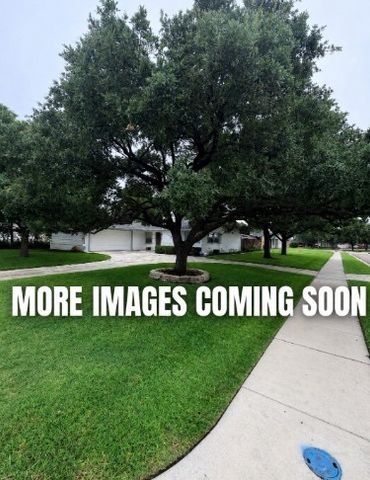 12050 High Meadow Court, Dallas, TX 75234
