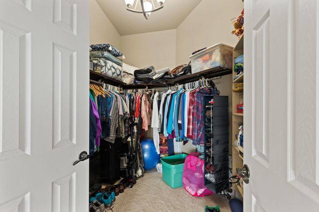 7009 N Lynden Ln, Otis Orchards, WA 99027