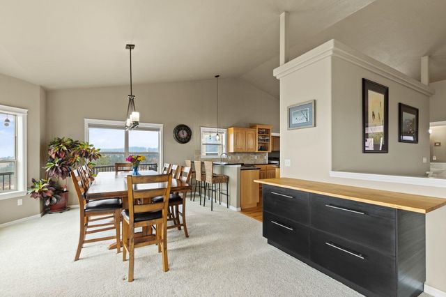 7009 N Lynden Ln, Otis Orchards, WA 99027