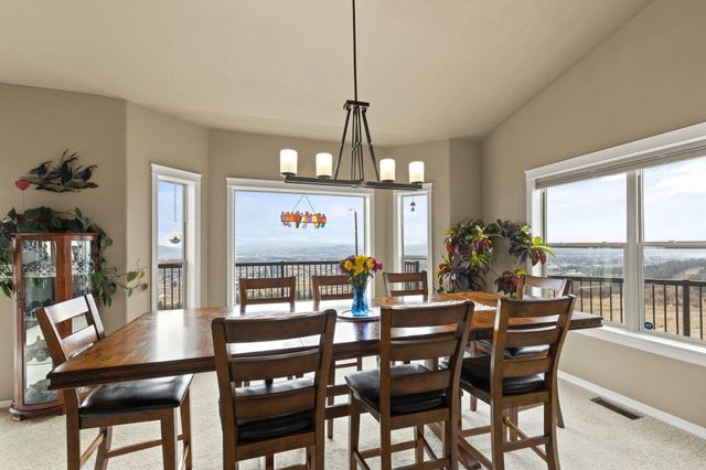 7009 N Lynden Ln, Otis Orchards, WA 99027