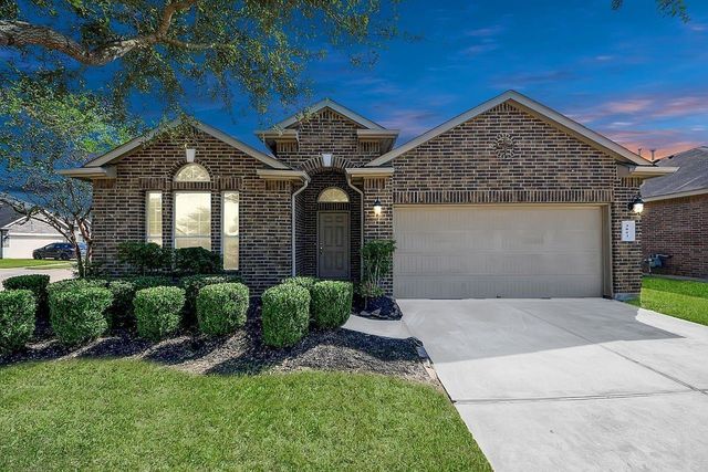 3003 Emily Vista Lane, Fresno, TX 77545