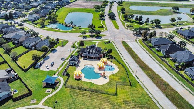 3003 Emily Vista Lane, Fresno, TX 77545