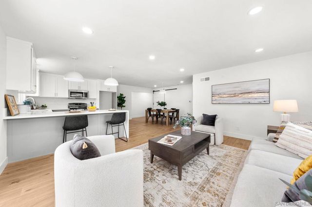 668 Van Houten Ave, El Cajon, CA 92020
