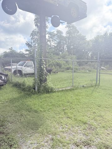 712 Fisher Ave, Smithville, TN 37166