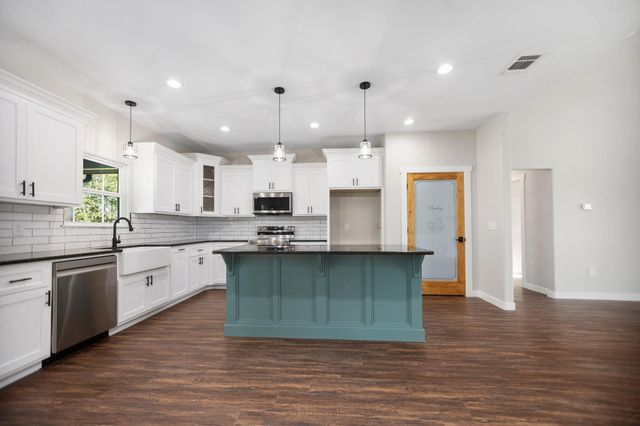 1575 Fm 844, Huntington, TX 75949