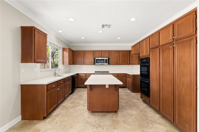 23490 Karen Place, Murrieta, CA 92562