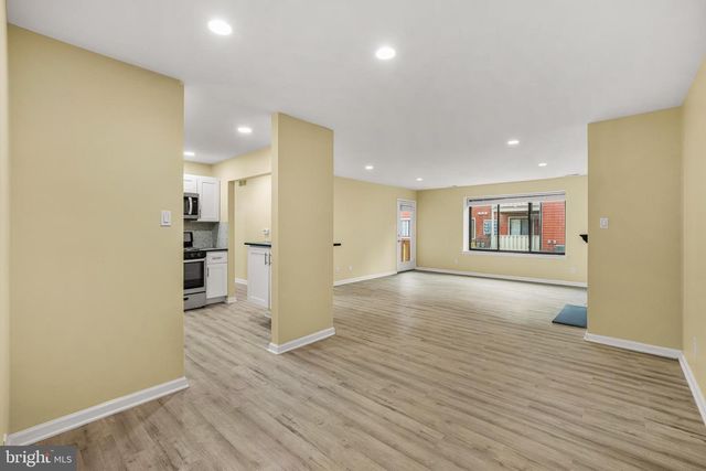 2702 SUSSEX CT, Mount Laurel, NJ 08054