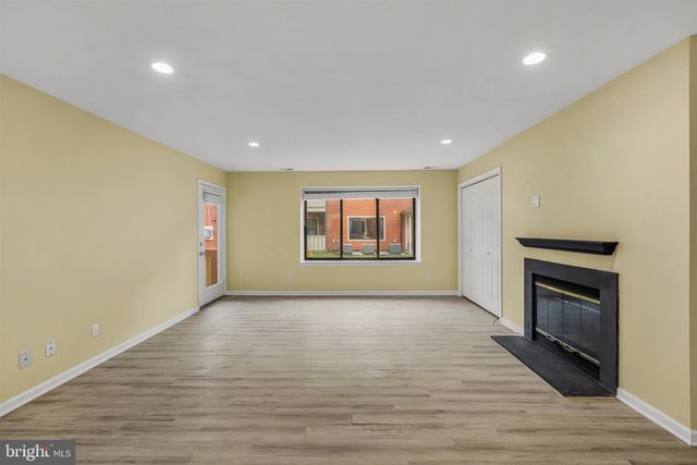 2702 SUSSEX CT, Mount Laurel, NJ 08054