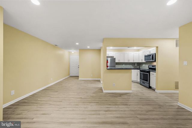 2702 SUSSEX CT, Mount Laurel, NJ 08054