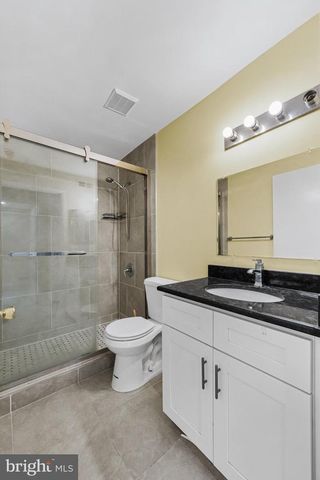 2702 SUSSEX CT, Mount Laurel, NJ 08054