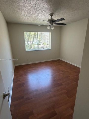 10725 Cleary Boulevard 211, Plantation, FL 33324