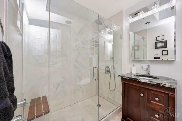 5449 S Garrett Drive, Miami Twp, OH 45150