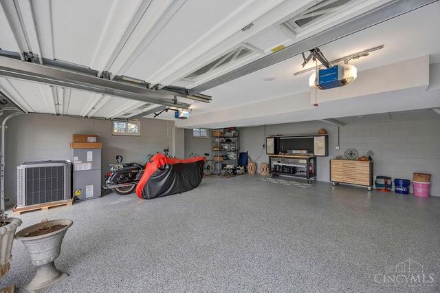 5449 S Garrett Drive, Miami Twp, OH 45150