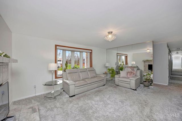 5449 S Garrett Drive, Miami Twp, OH 45150