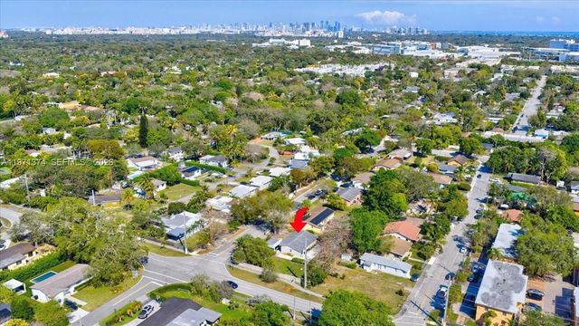 6140 SW 62nd St, South Miami, FL 33143