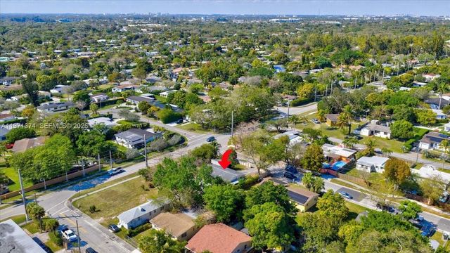 6140 SW 62nd St, South Miami, FL 33143