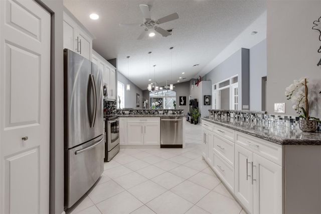 9595 Cherry Blossom Ter, Boynton Beach, FL 33437