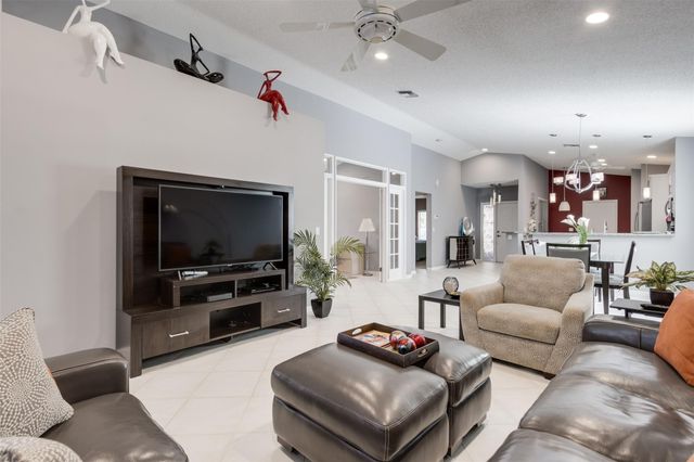 9595 Cherry Blossom Ter, Boynton Beach, FL 33437