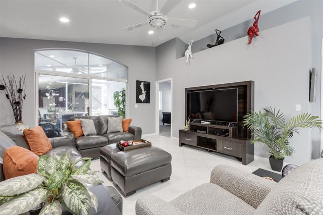 9595 Cherry Blossom Ter, Boynton Beach, FL 33437