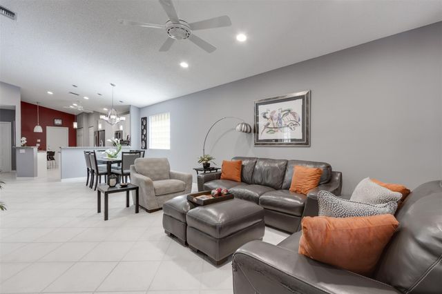 9595 Cherry Blossom Ter, Boynton Beach, FL 33437