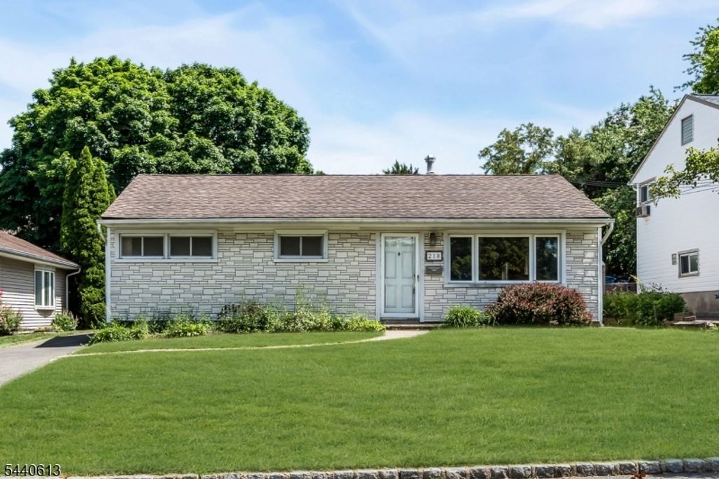 218 Rockaway Ave, Rockaway Boro, NJ 07866