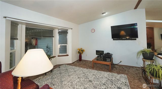 26918 262nd Avenue SE, Ravensdale, WA 98051