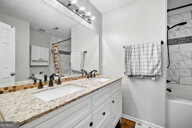 5233 Pinnacle Pointe Court, Norcross, GA 30071