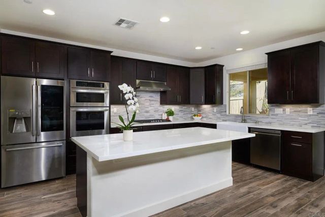 219 Flores Lane, Vista, CA 92083