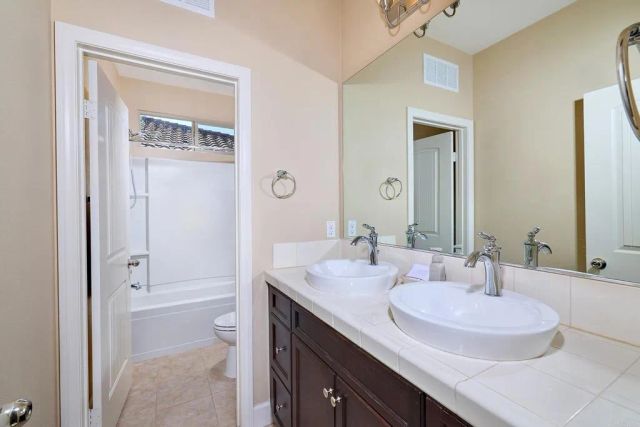 219 Flores Lane, Vista, CA 92083