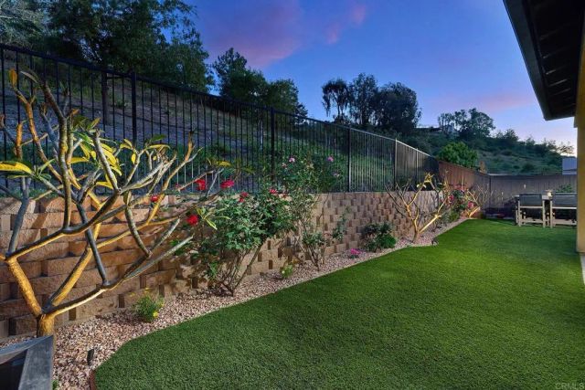 219 Flores Lane, Vista, CA 92083