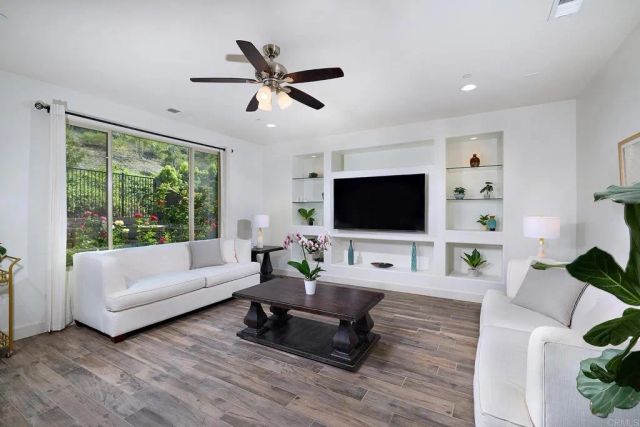 219 Flores Lane, Vista, CA 92083