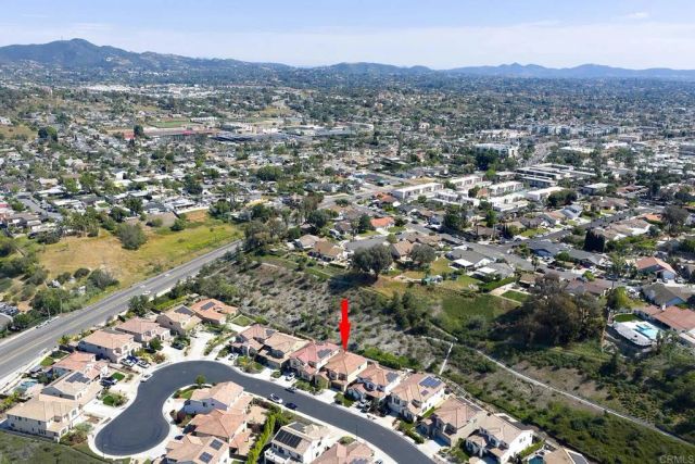 219 Flores Lane, Vista, CA 92083