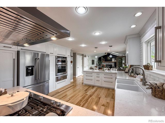 2277 Spinnaker Circle, Longmont, CO 80503