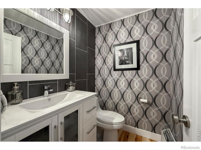 2277 Spinnaker Circle, Longmont, CO 80503